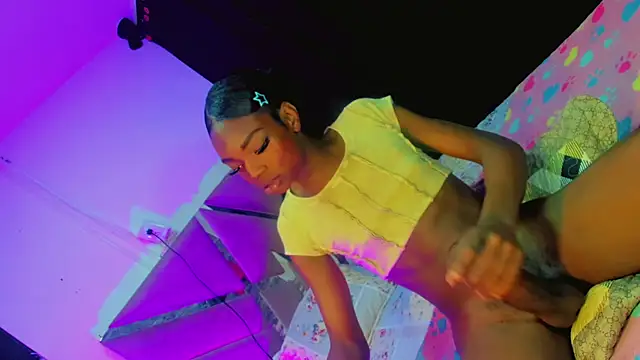 keily_tsx1 (T young) - We're going to have fun, baby.