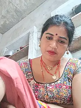 Hot_kamla