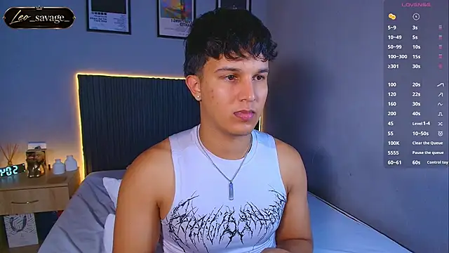 Leo_Savage_ webcam