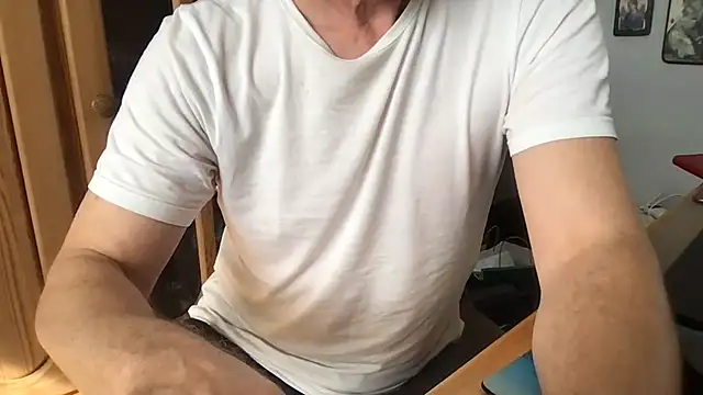 owlbimaik@xh webcam