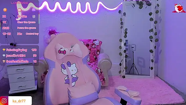 Kendra_yul live cam on StripChat