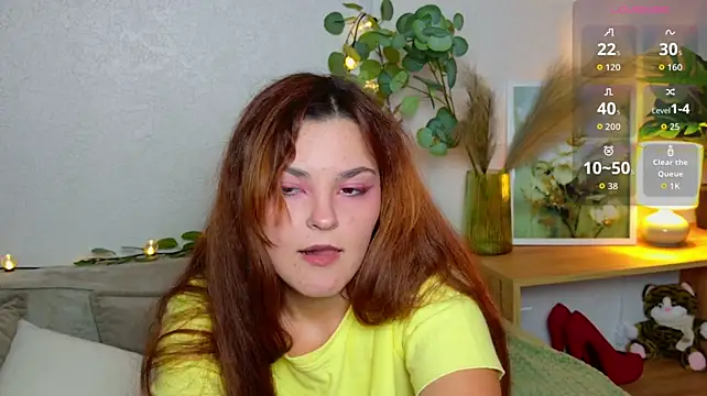 LeyaaStarr webcam