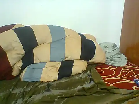 Cutieassnashy webcam