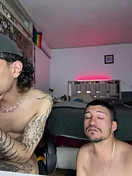 playfulboys_ webcam
