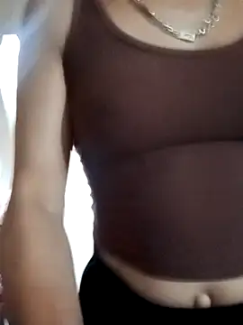 Bella-lynlyn webcam