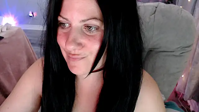 BellaStar84 webcam
