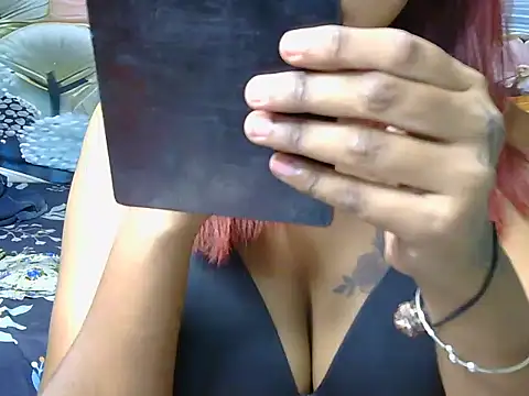 Its-alishaa webcam