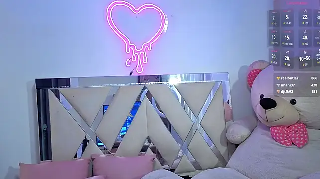 VALENBLOOM_TAY