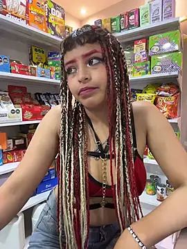 alana_king7