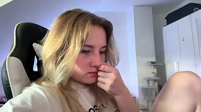 tutsicutie webcam