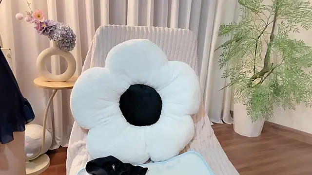Hellensweetie webcam