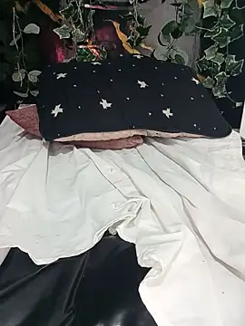 Urfavlatina webcam
