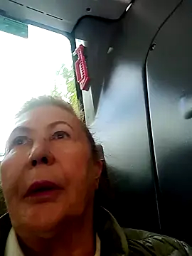 Hottie-Mom