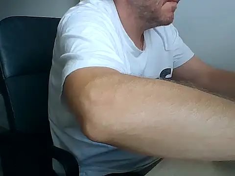 Excalibur82 live sex cam