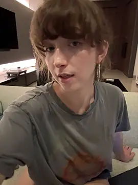 Sarahhh_xxx webcam