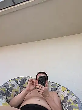 MisterFaithRO live cam preview