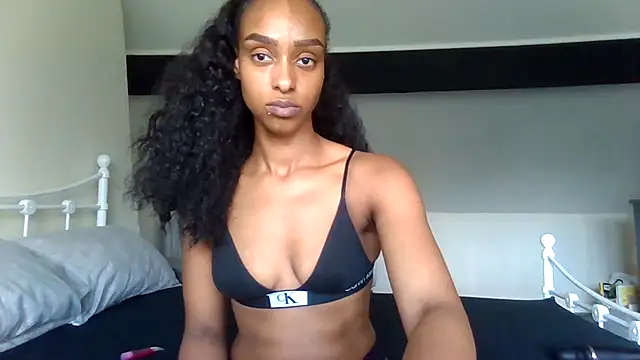 Hazel_Dollxx