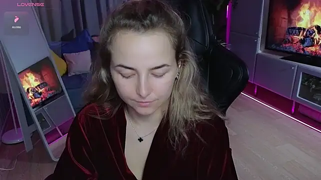 Mira_Mermayd live cam on StripChat