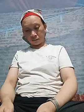 Linda-04 webcam