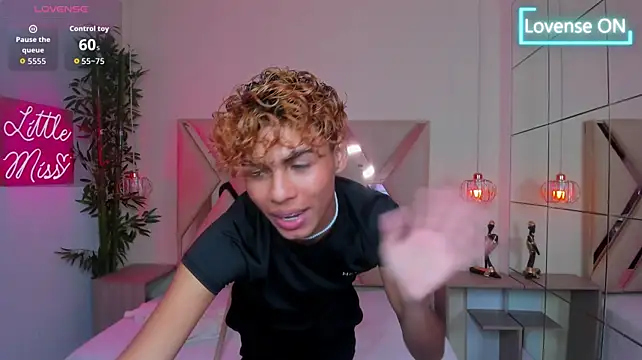 Anyelo_Twink