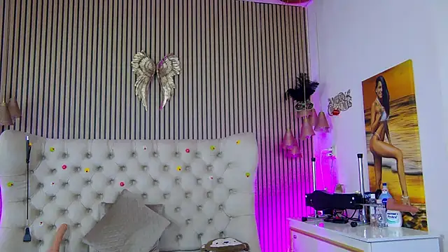 PlayfulShow webcam