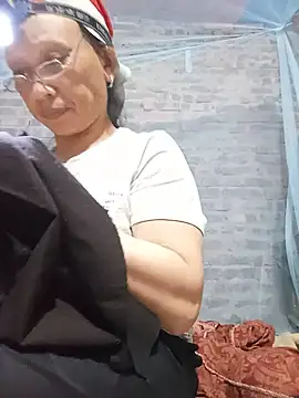 Linda-04 webcam