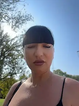 MysticCleo webcam