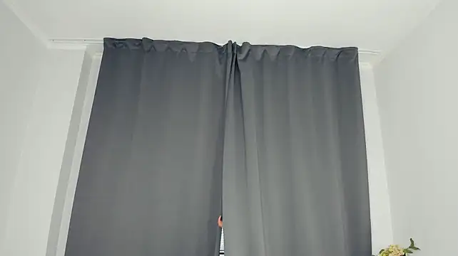 StefanieParayno webcam