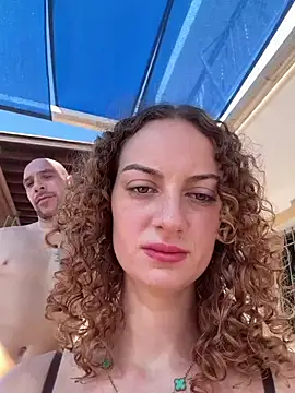 CurlyChloe webcam