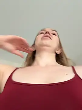 MilaMoone webcam
