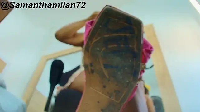 SamanthaMilann live cam preview