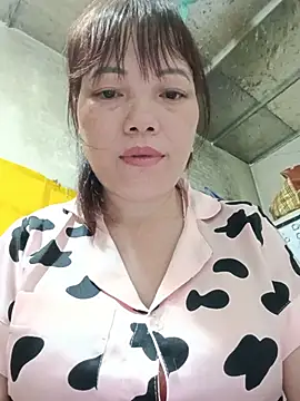 Sana-vn live cam on StripChat