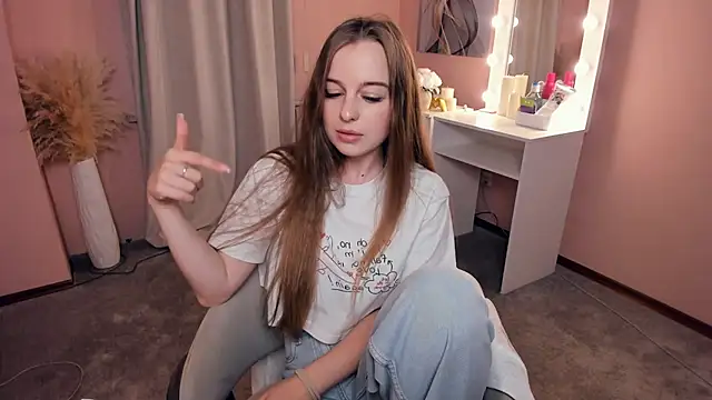 JenineSenese live cam on StripChat