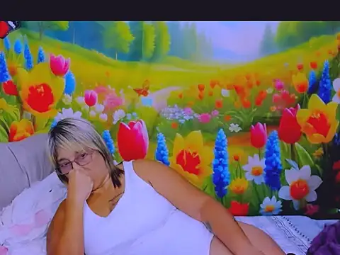 indianroxy webcam
