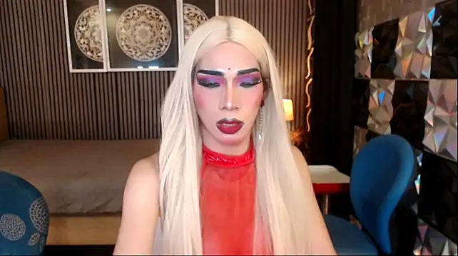 PrettyHorseCockTrans webcam