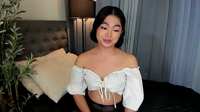 AsianHugecockAnna webcam
