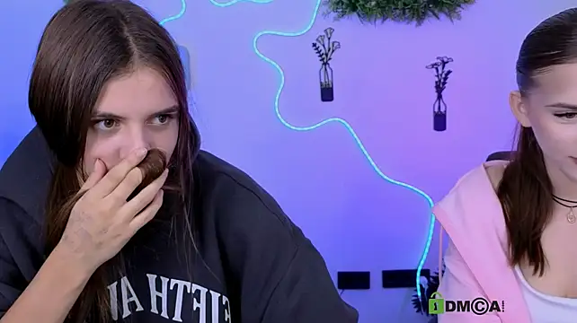 lisa_dark_