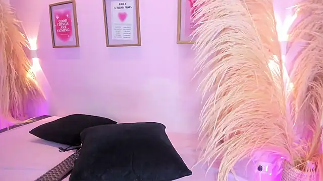 MiaaCarter_