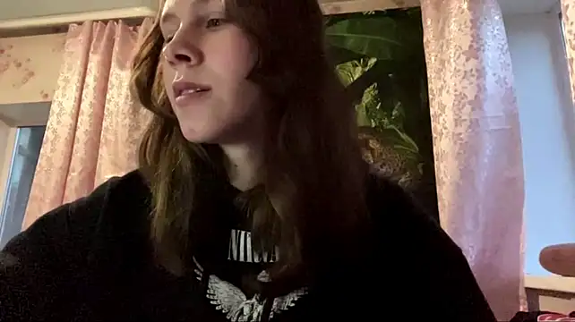 EllynDincher webcam