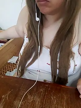 Madam_bezzzoul webcam