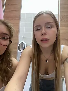 Liza_risky webcam