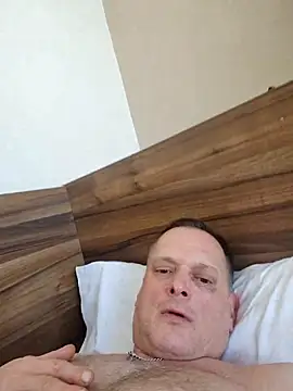 Petrokis live cam on StripChat