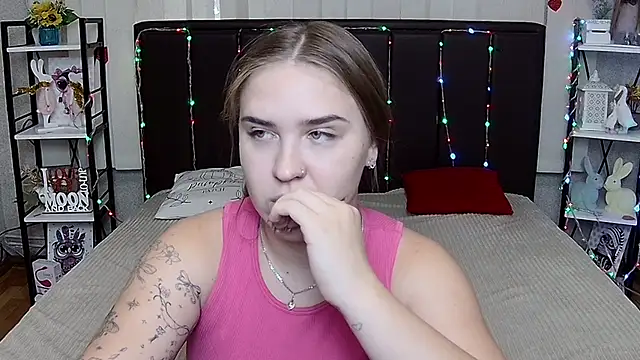 LauraHlot live cam on StripChat