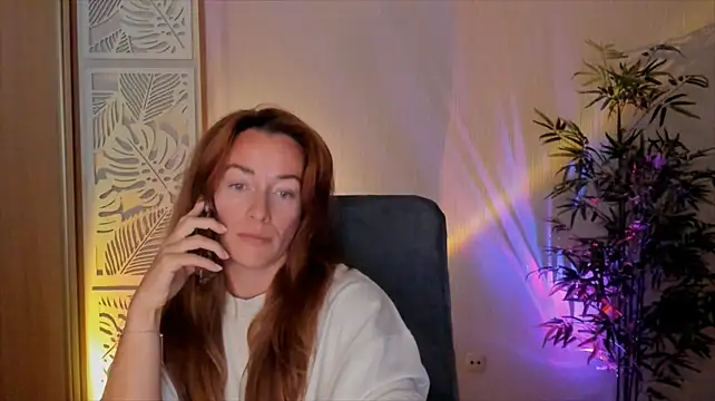 RebeccaMartinez live cam on StripChat