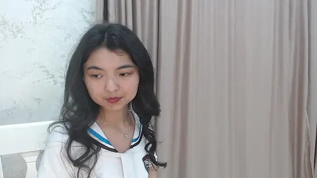 Shy_Kira