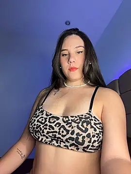 _ISABELLA_HOT_