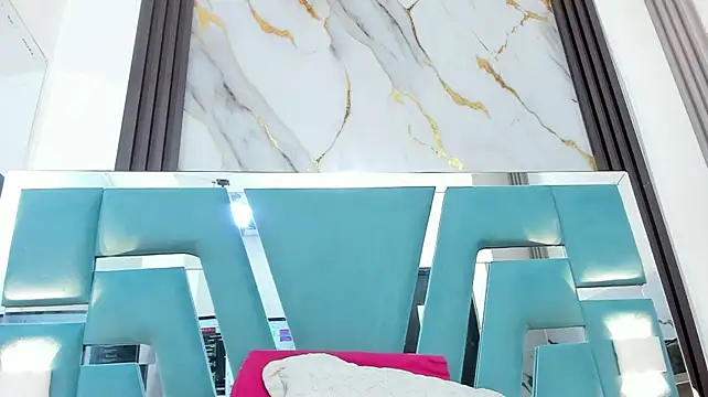 miilaklum live cam preview