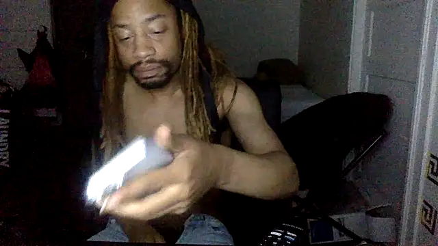 Diodre_Benyoon live cam on StripChat