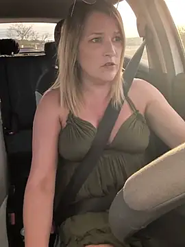 Pxetiteblonde1