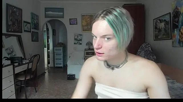 milliKira006 webcam